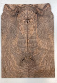 Top European Walnut figured 2-pcs., 9mm, Unique Piece #104